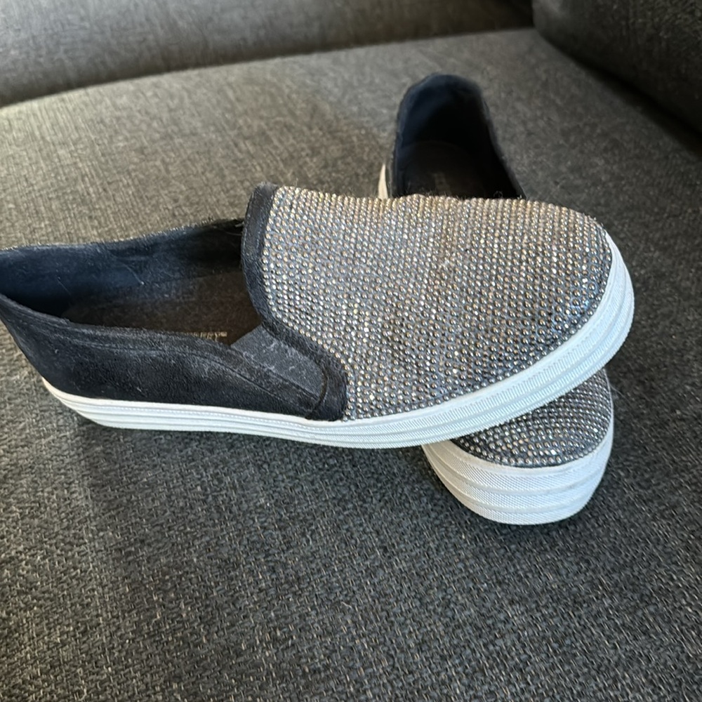 Woman’s Sketcher Slip On Memory Foam Shoe Size 9 … - image 2